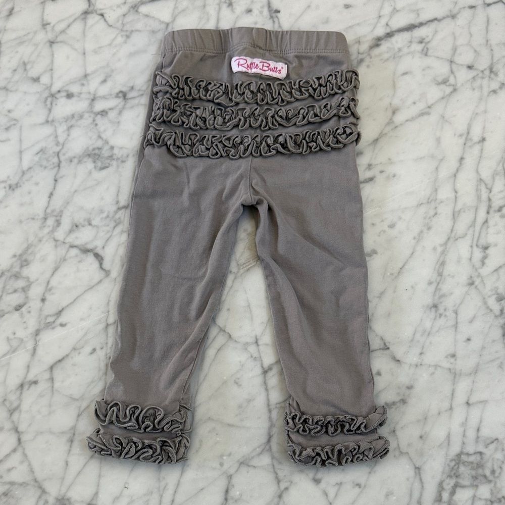 Ruffle Butts Gray Leggings Sz 12/24 Mo